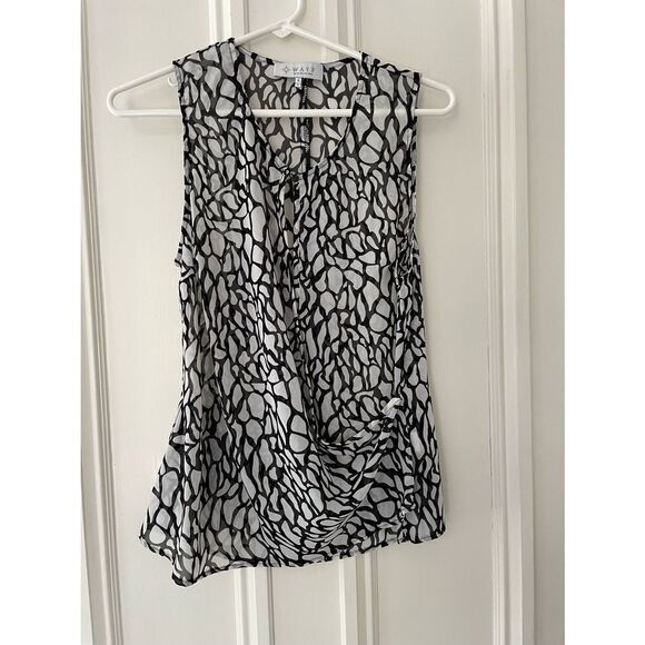 Wayf lightweight white with black animal print tank S - Picture 1 of 5